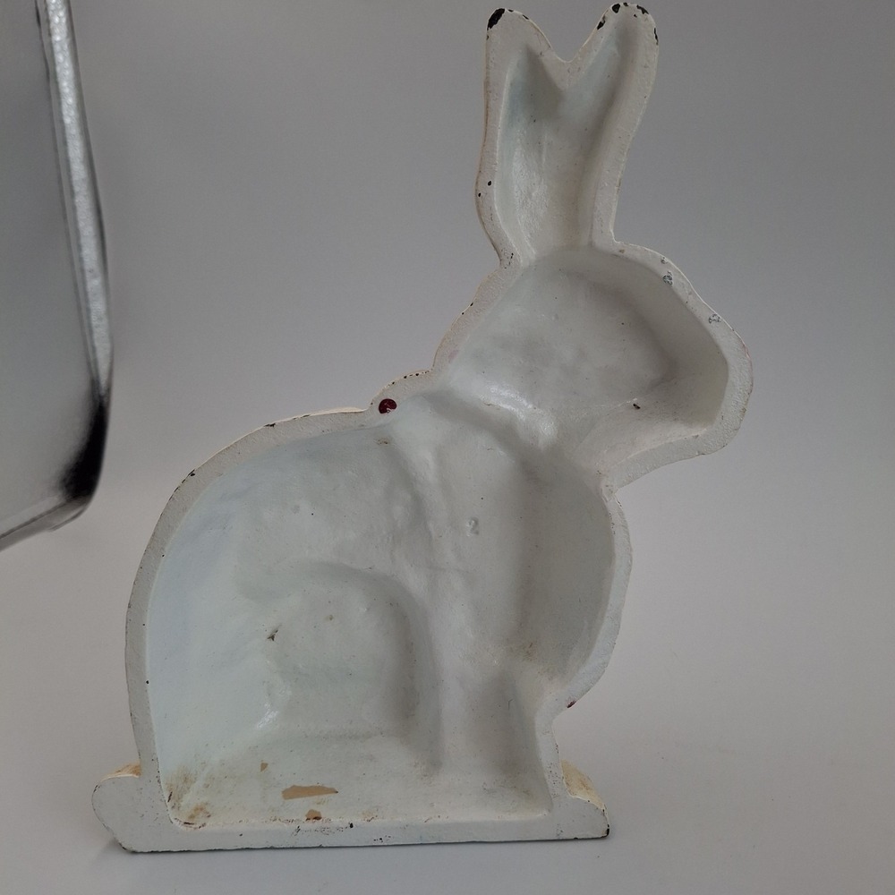 Shabby Chic White Bunny Rabbit Doorstop Cast Iron Metal Farmhouse Statue VTG - Picture 8 of 12